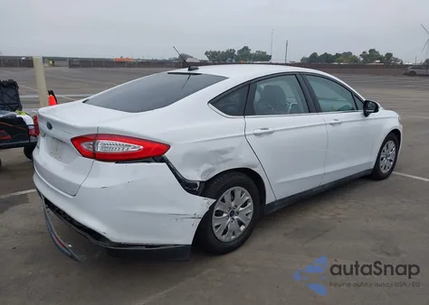 2013 Ford Fusion S z USA, uszkodzony, nr VIN 3FA6P0G75DR224191